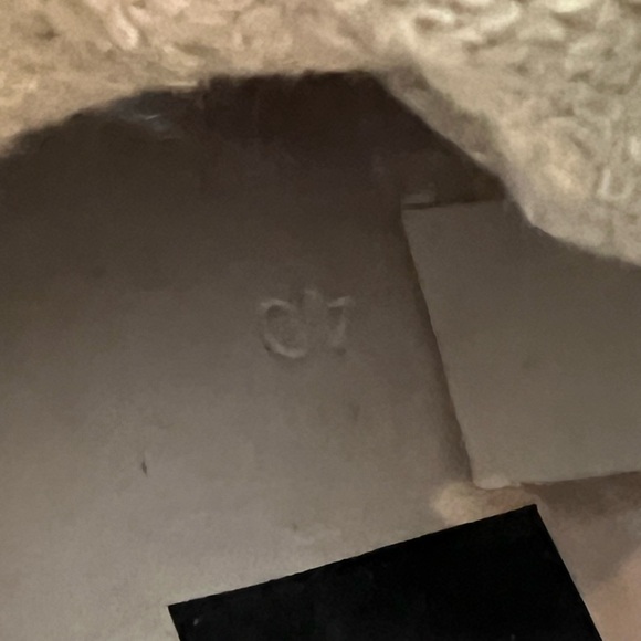 Golden Goose Francy Hi-tops. Size 40 - Picture 8 of 8